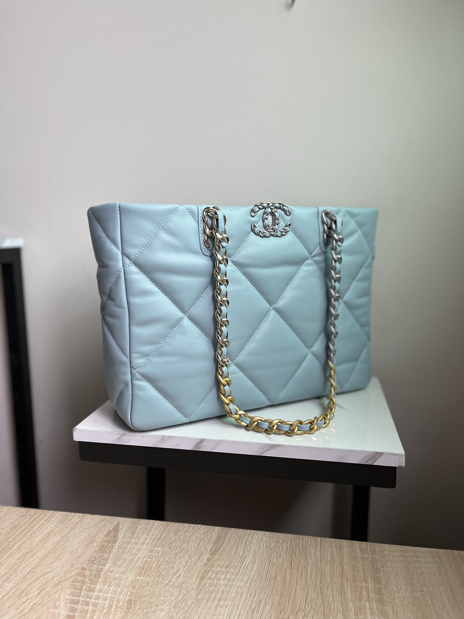 CHANEL 19 SHOPPING BAG 3360 - 画像 (9)