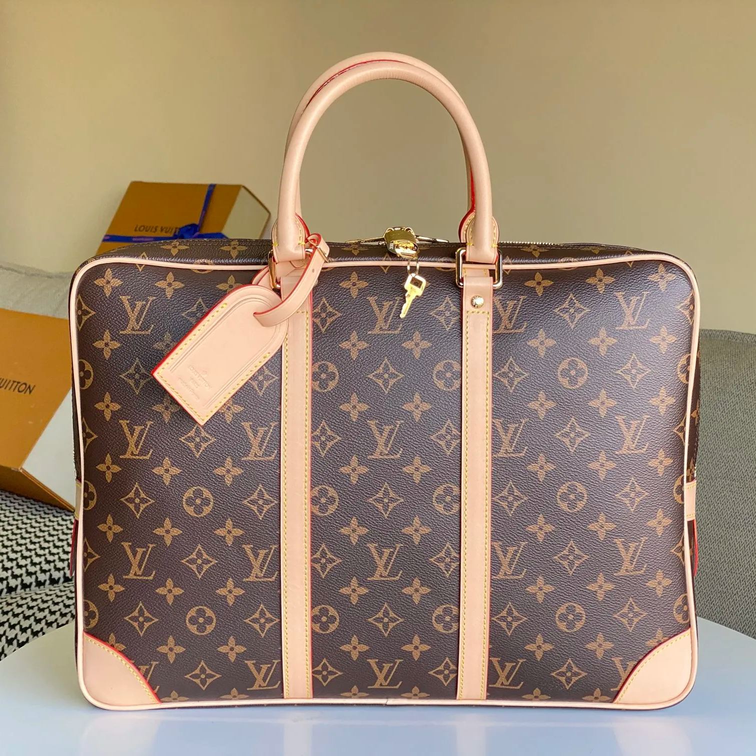 【LOUIS VUITTON】Porte-Documents Voyage モノグラム キャンバス製ブリーフケース