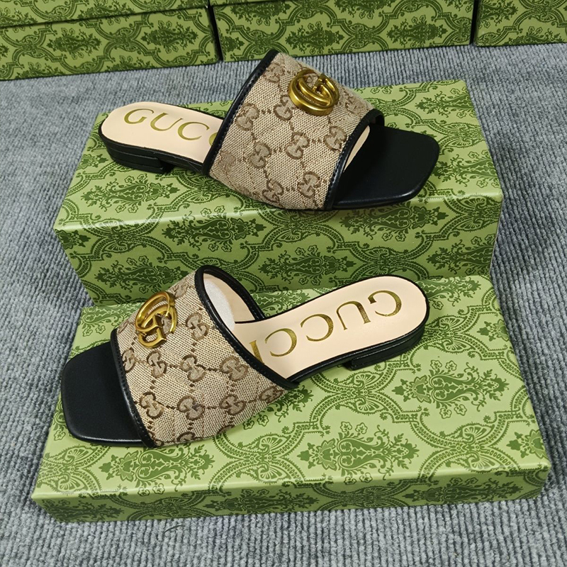 GUCCI 人気サンダル 89556