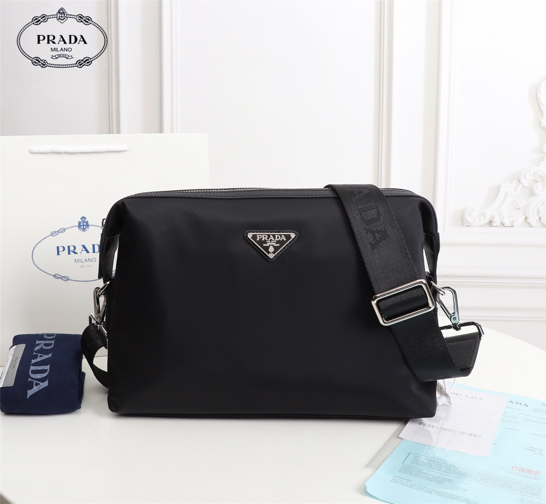 【PRADA 公式旗艦店】プラダ ショルダーバッグ 当日出荷 好評に付き再入荷!31*21*7CM