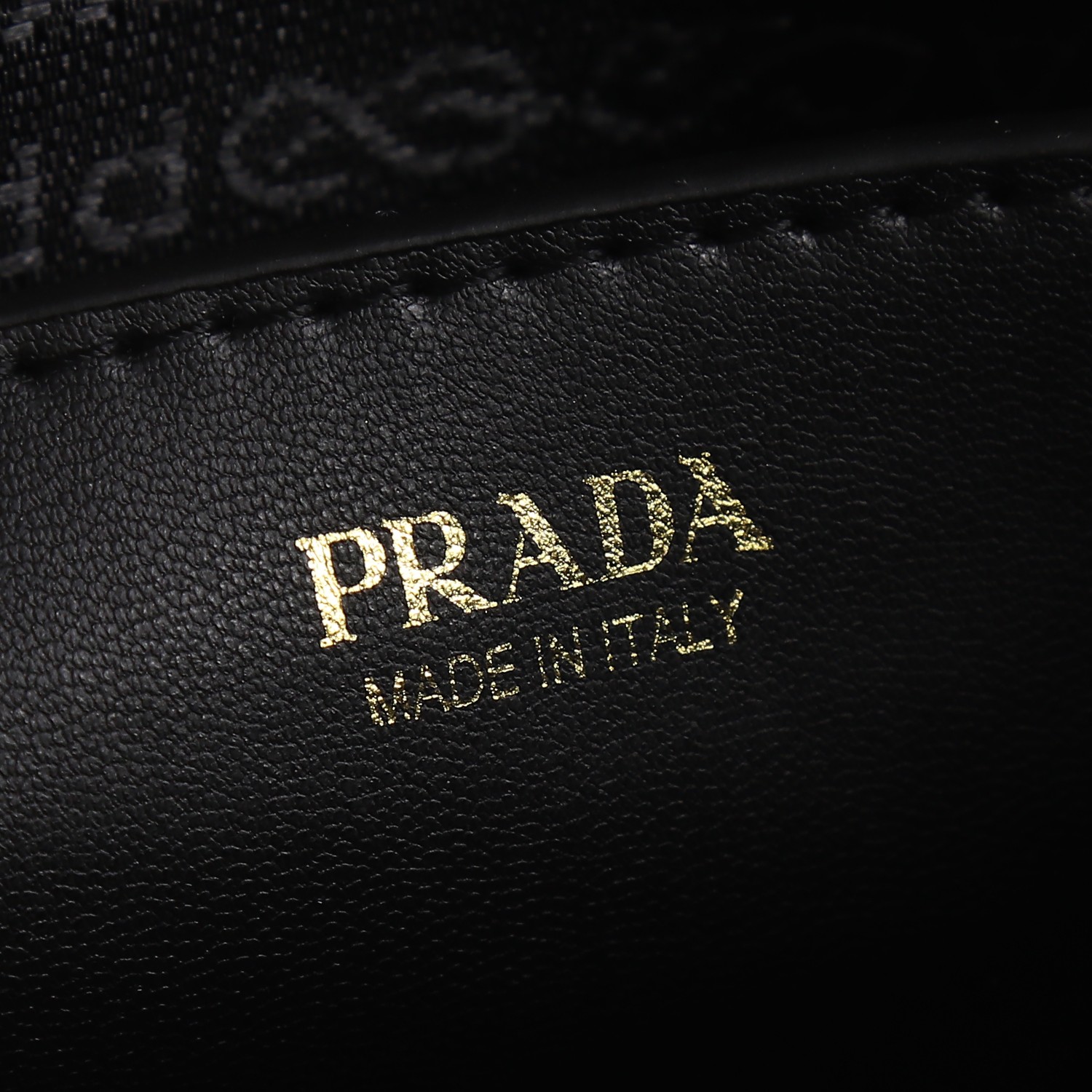 【PRADA 公式旗艦店】プラダ 斜めがけバッグ 当日出荷 好評に付き再入荷!21*14*6.5CM - 画像 (10)