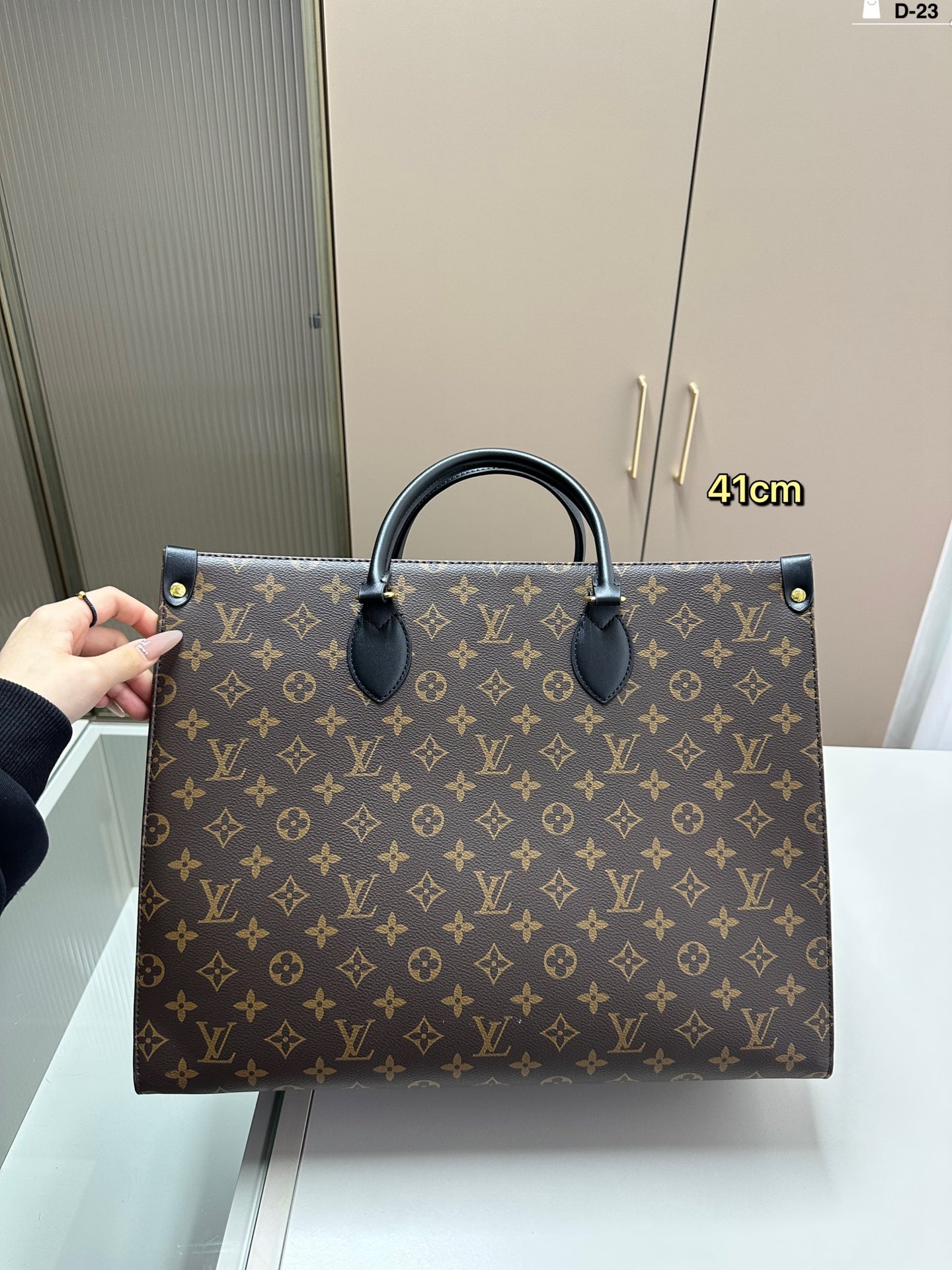 Louis Vuitton(ルイヴィトン) コストパフォーマンスの王様 onthego マミーバッグ 新モデル発売 - 画像 (41)