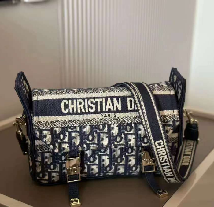 【DIOR】新作!★DIORCAMP スモールバッグ★M1241ORIW_M928 - 画像 (10)