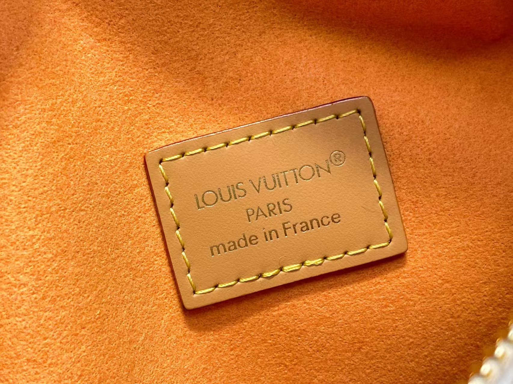 NEW L&V ハンドバッグ ボックスレザーボーダー 落書き - 画像 (7)