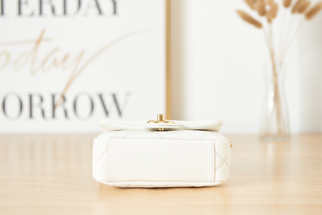 Chanel MINI CLASSIC FLAP BAG AS3368 - 画像 (6)