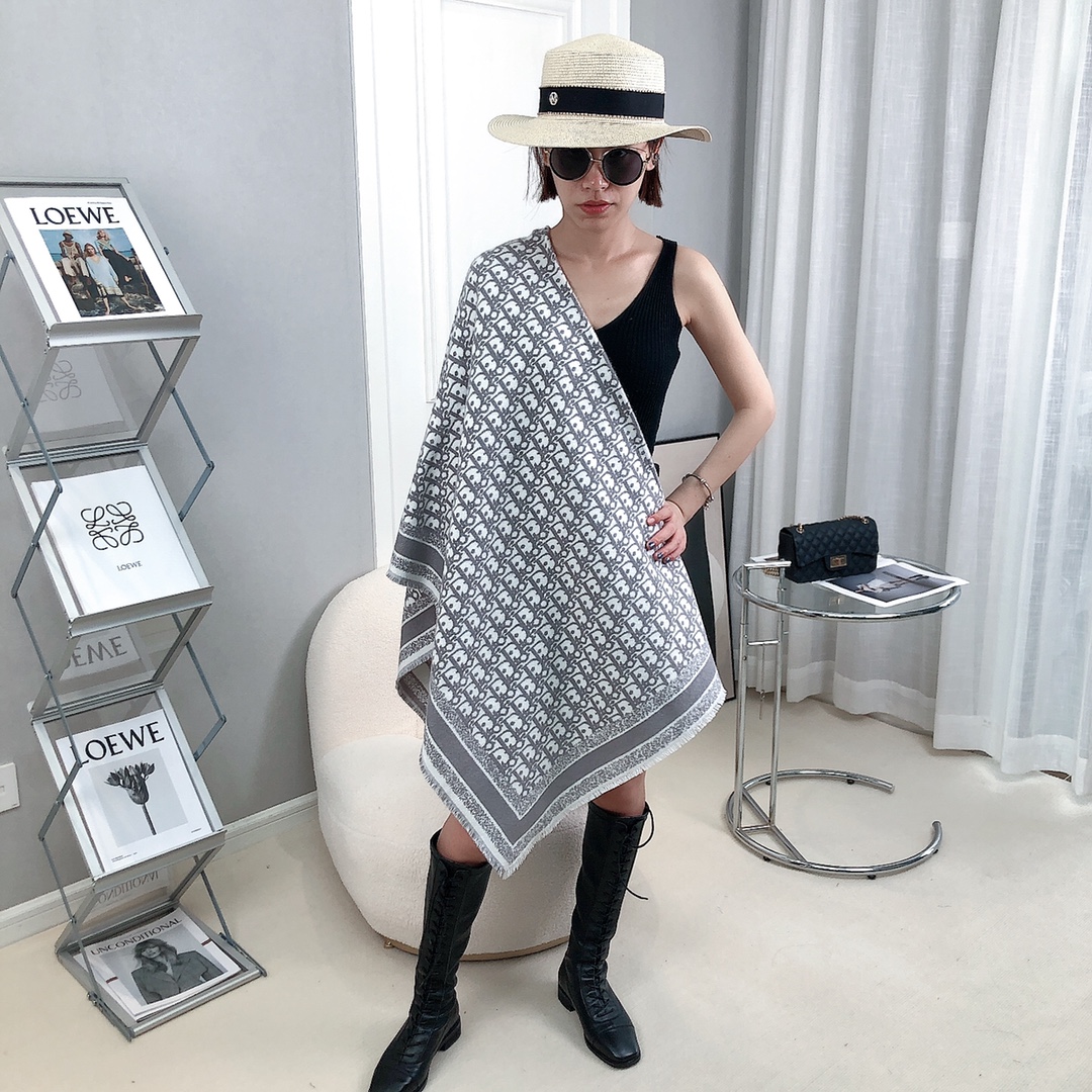 Dior ディオール🗻𝐃𝐢𝐨r 140*140 正方形タオル - 画像 (14)