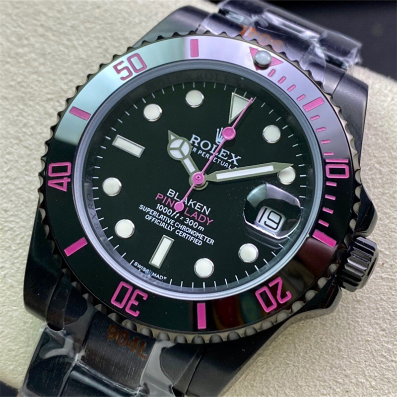 ロレックス サブマリーナーデイトBLAKEN - 画像 (4)