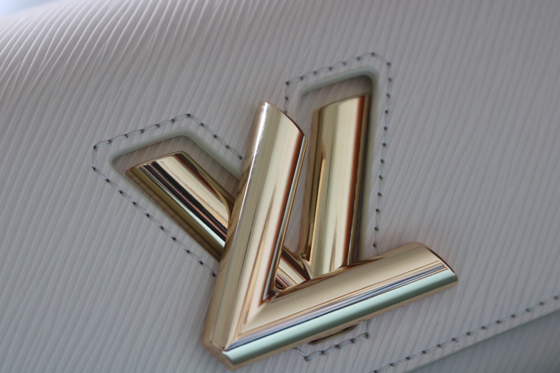 Louis Vuitton 多用途な ショルダーバッグ【ツイスト WEST】人気 M50397 M24566 M24548 M24549 - 画像 (12)