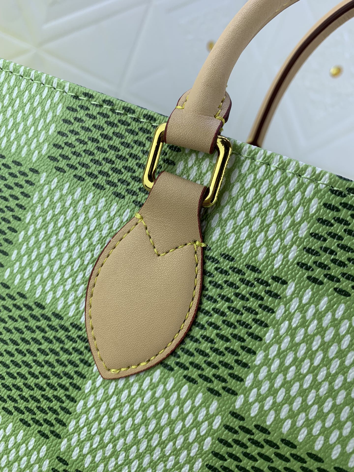 【LOUIS VUITTON】LV 新品ONTHEGO ミディアム ハンドバッグ - 画像 (16)