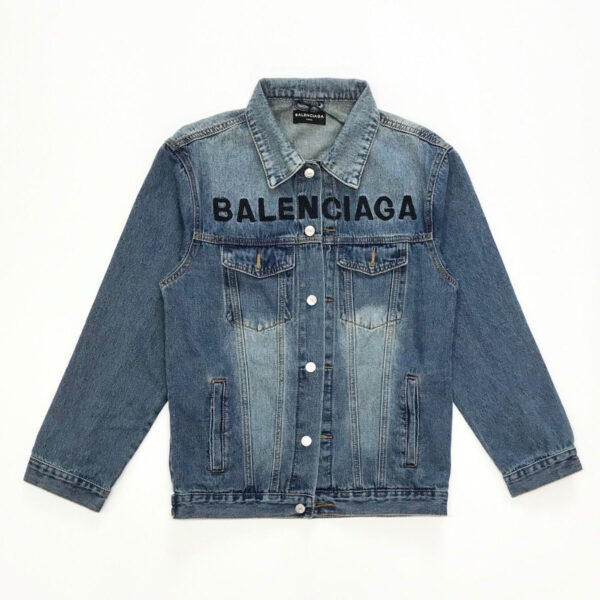 【BALENCIAGA】バレンシアガの新しい刺繍デニムジャケット