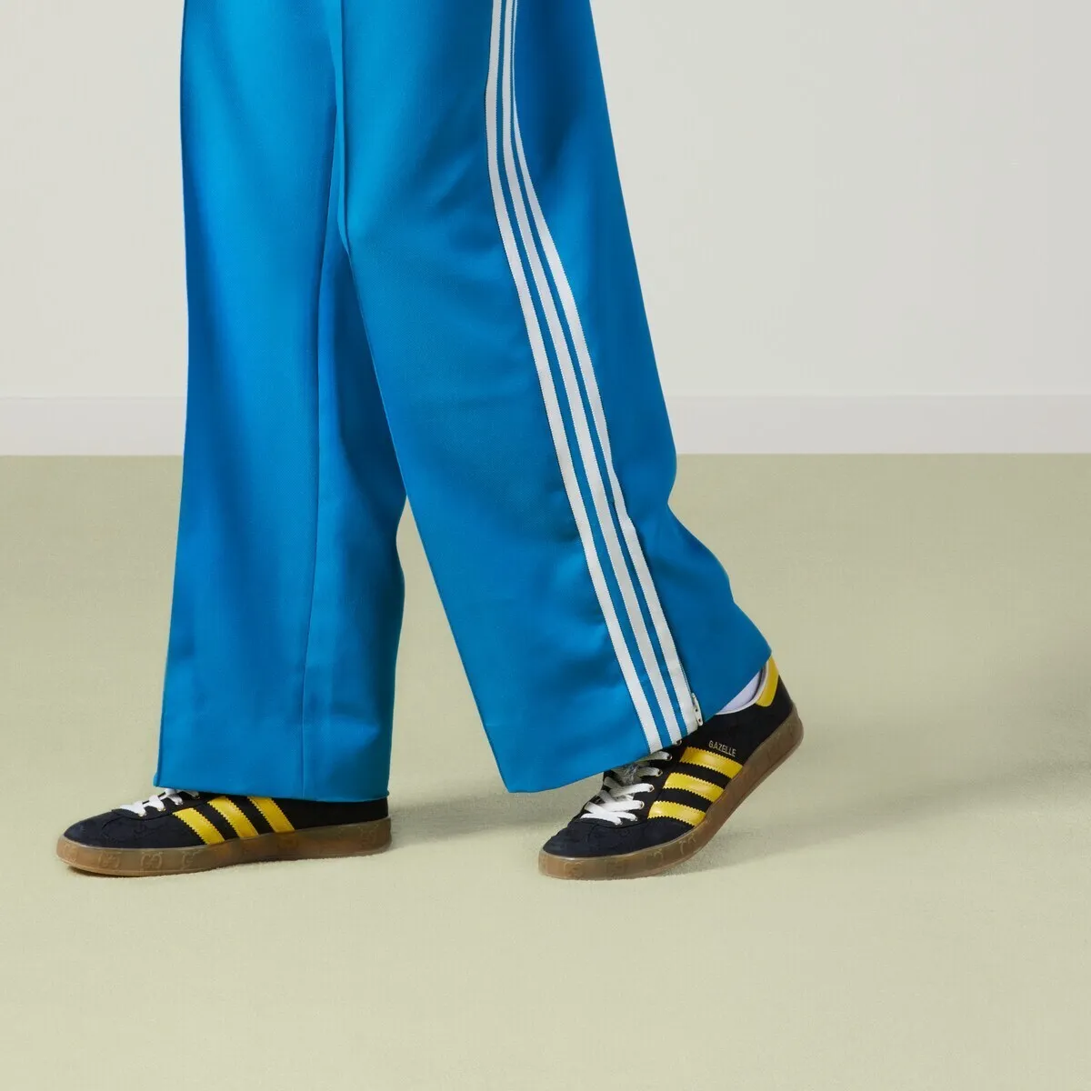 GUCCI × adidas Gazelle “Core Black/Yellow” - 画像 (8)