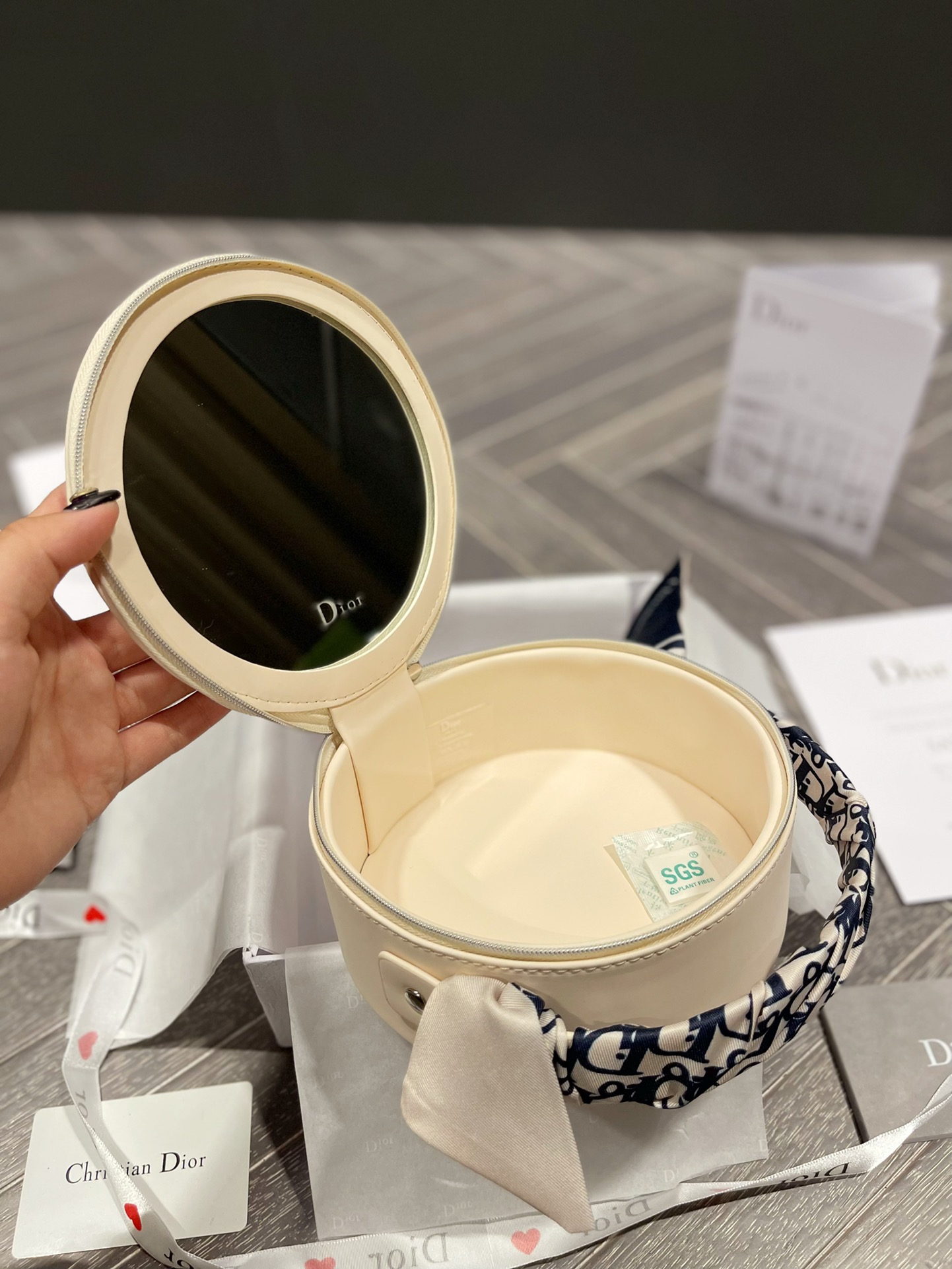 Diorカーフ改造化粧箱にミラー付き【限定】 - 画像 (9)
