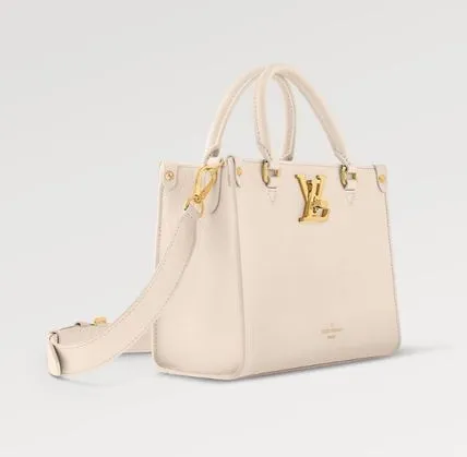 23AW 新作 Louis Vuitton ロック&ゴーバッグ 黒 ホワイト ロゴ - 画像 (14)