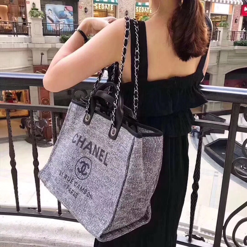 【 CHANEL】シャネル 大きなチャコールキャンバスドーヴィルトートTOTE - 画像 (7)