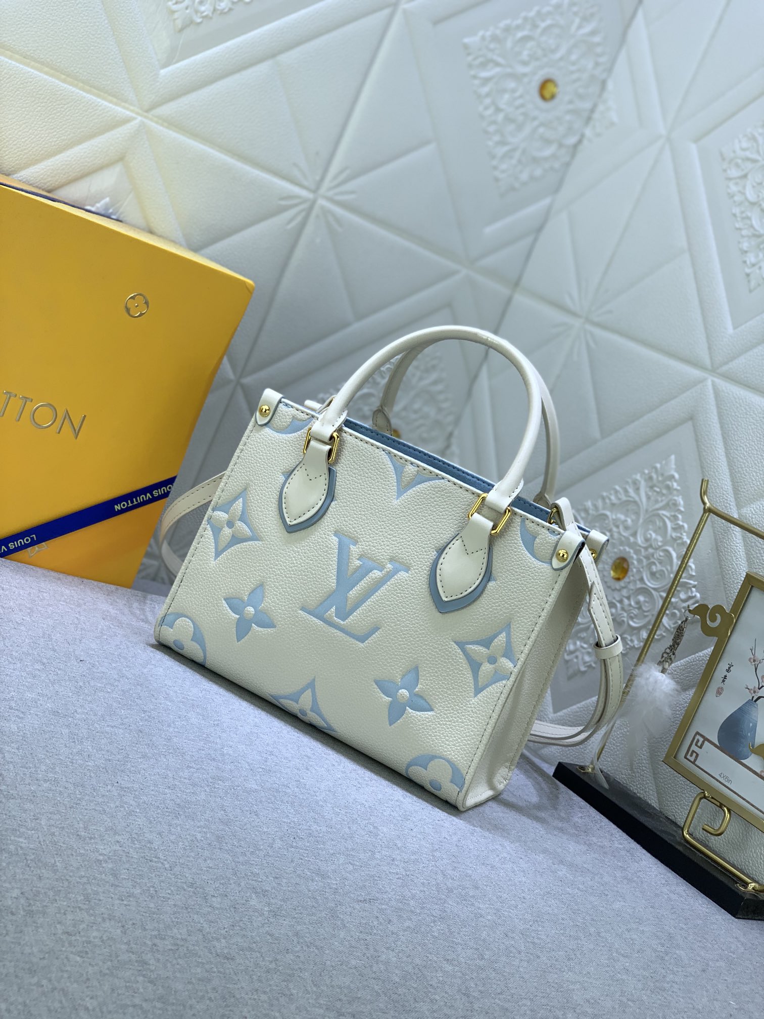 Louis Vuitton(ルイヴィトン) ONTHEGO バッグ 25x19cm - 画像 (10)