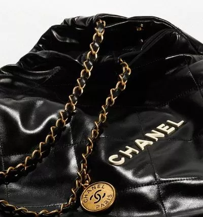 【CHANEL】在庫あり☆入手困難 CHANEL 22 スモール ハンドバッグ - 画像 (3)