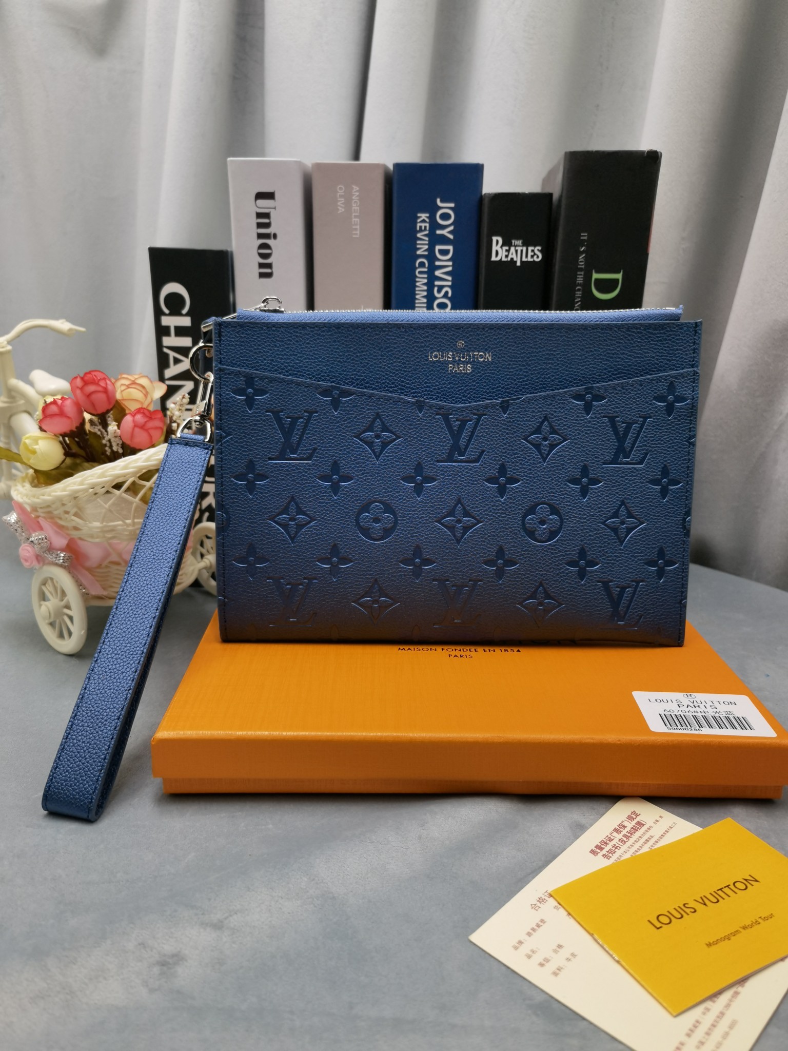 【LOUIS VUITTON】ポシェット・ヴォワヤージュ MM モノグラム