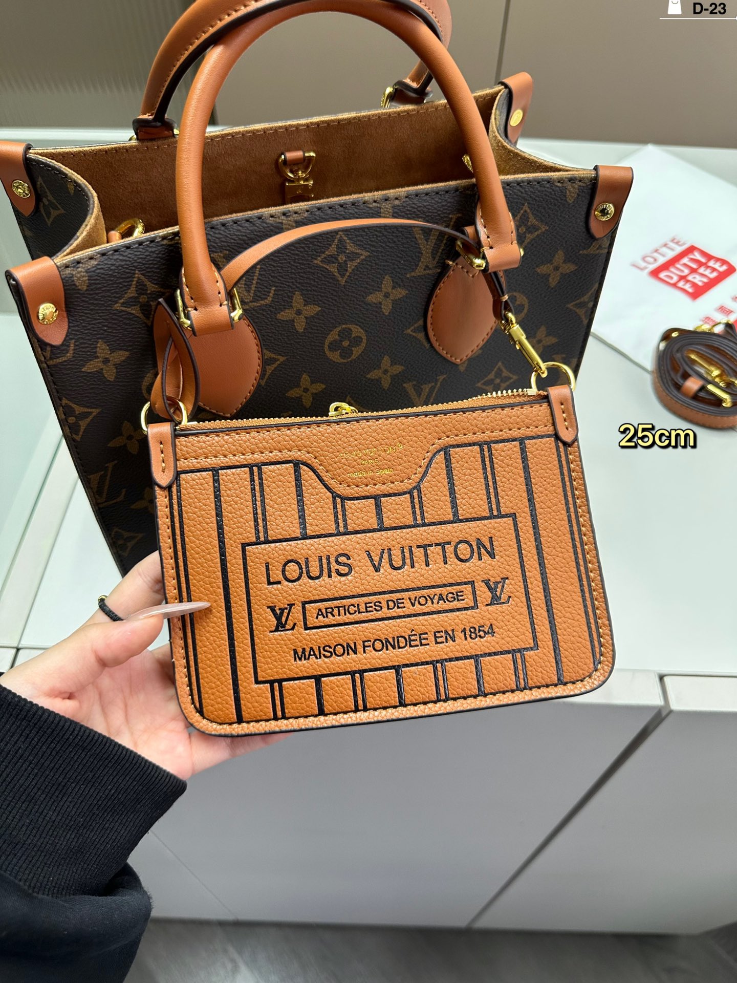 Louis Vuitton(ルイヴィトン) コストパフォーマンスの王様 onthego マミーバッグ 新モデル発売 - 画像 (33)