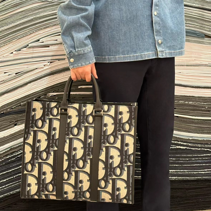 ☆DIOR☆イーストウエスト トートバッグ 1ESSH232YXL_H03E1ESSH232YXL_H27E - 画像 (4)