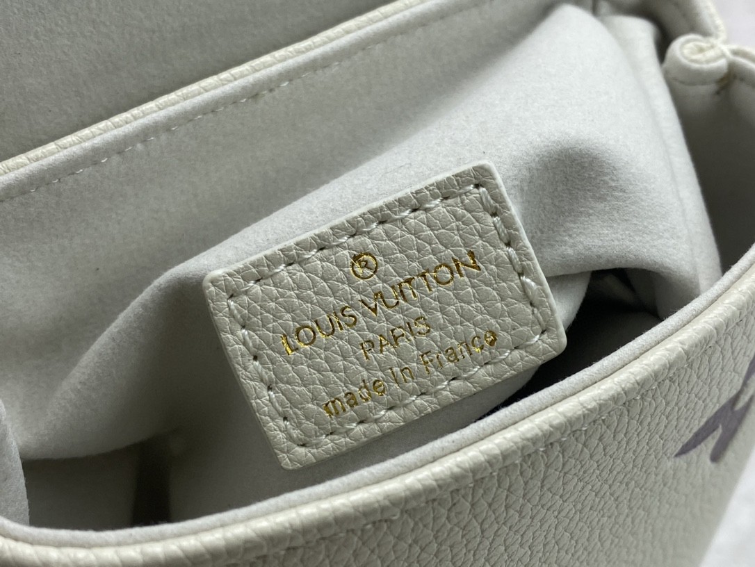 Louis Vuitton◇新しい小さなバックパックが発売されました M80738 80783 45764 81353 - 画像 (10)