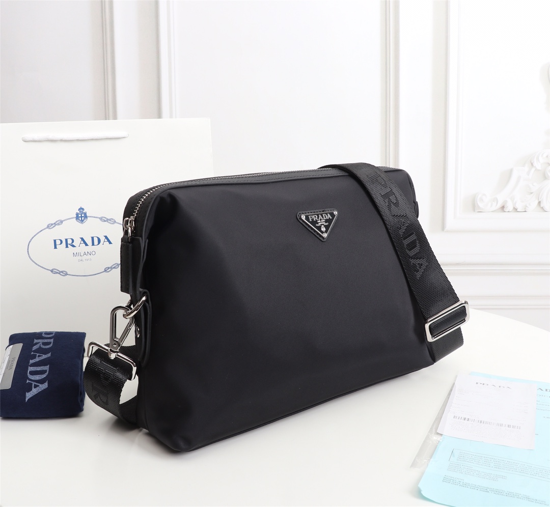 【PRADA 公式旗艦店】プラダ ショルダーバッグ 当日出荷 好評に付き再入荷!31*21*7CM - 画像 (3)