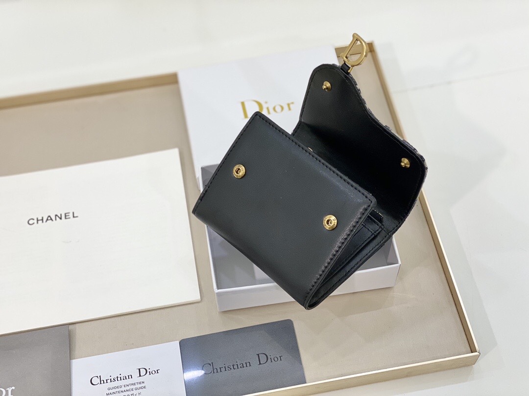 《定番人気♪ギフトにも☆》DIOR 折りたたみ財布-BUYMA - 画像 (7)