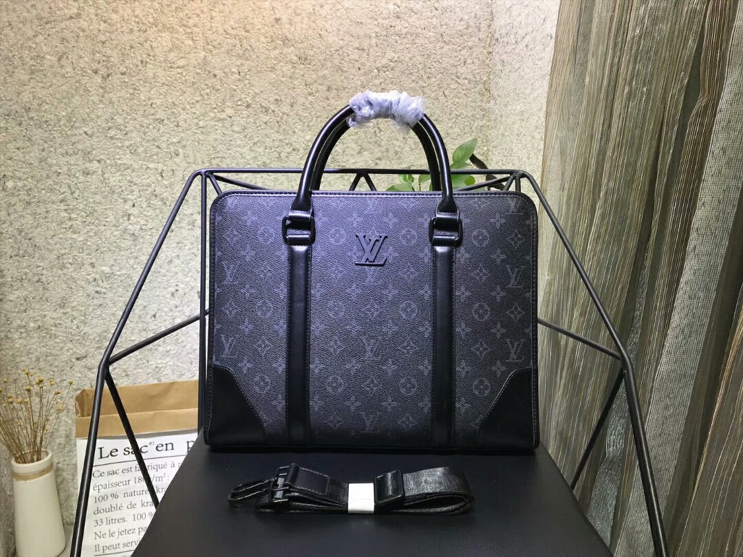 Louis Vuitton (ルイヴィトン) メッセンジャーバッグ 26x29x5cm - 画像 (2)