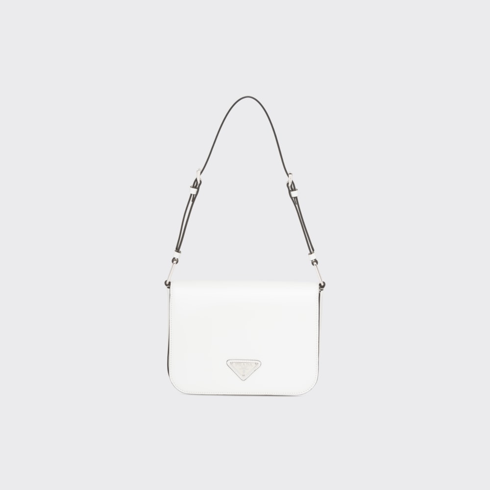 大人気!雑誌「VIVI」に掲載!藤田ニコルの愛用ブランドの新作バッグが掲載されたブラックレザーショルダーバッグ 大人の女性へ - 画像 (17)