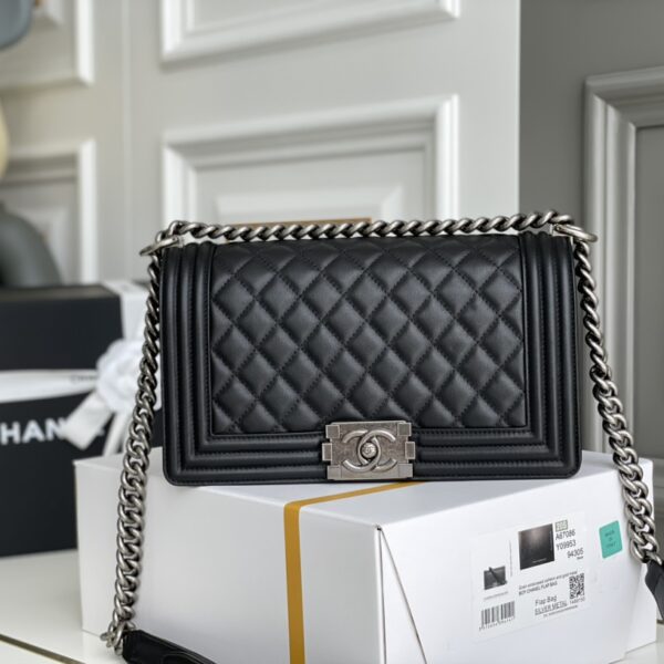 BOY CHANEL SHOULDER BAG