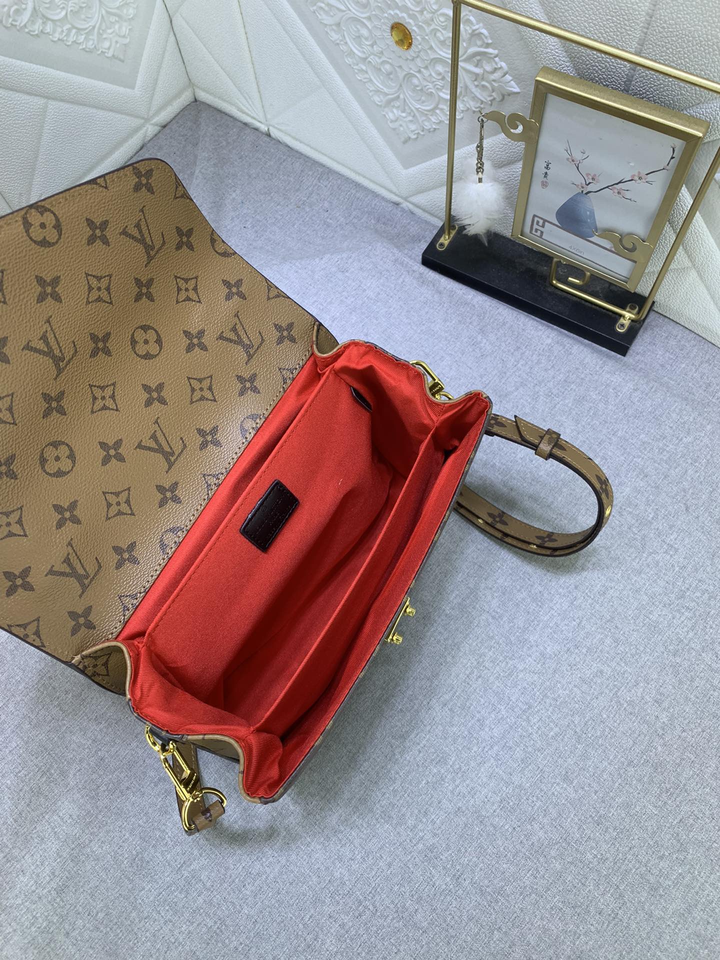 LouisVuitton モノグラムキャンバスボディにグレイン牛革のレオパードパッチ付き M47203 M40780 - 画像 (15)