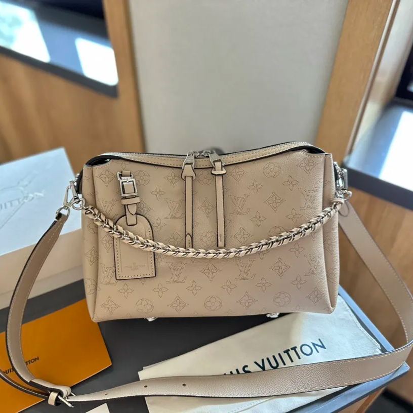 Louis Vuitton◇Lv ベラ トートバッグ - 画像 (10)