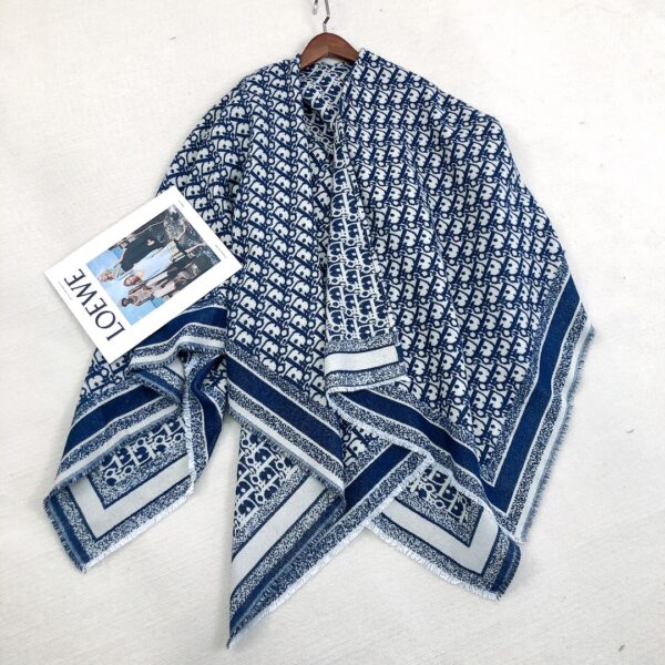 Dior ディオール🗻𝐃𝐢𝐨r 140*140 正方形タオル