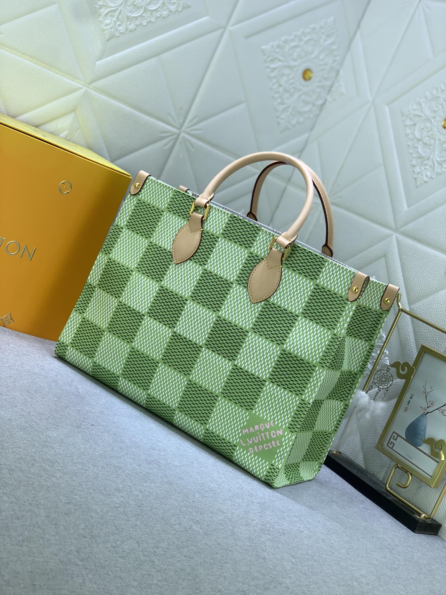 【LOUIS VUITTON】LV 新品ONTHEGO ミディアム ハンドバッグ - 画像 (13)