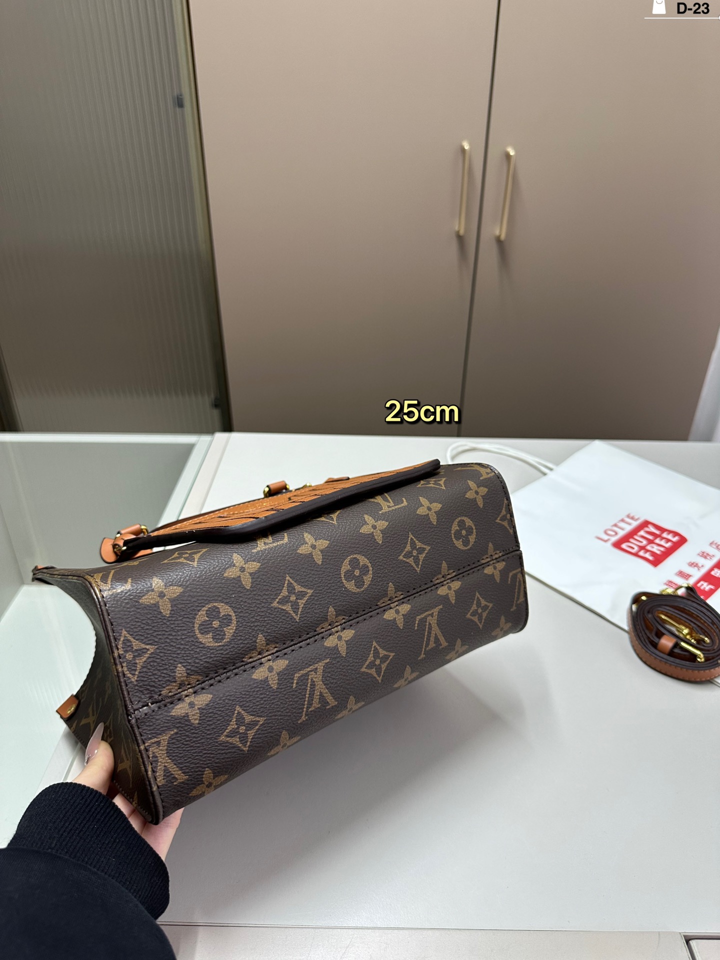 Louis Vuitton(ルイヴィトン) コストパフォーマンスの王様 onthego マミーバッグ 新モデル発売 - 画像 (42)