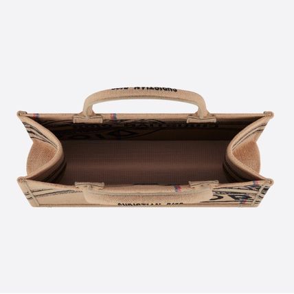 DIOR #新作 DIOR BOOK TOTE ミディアムバッグ - 画像 (4)