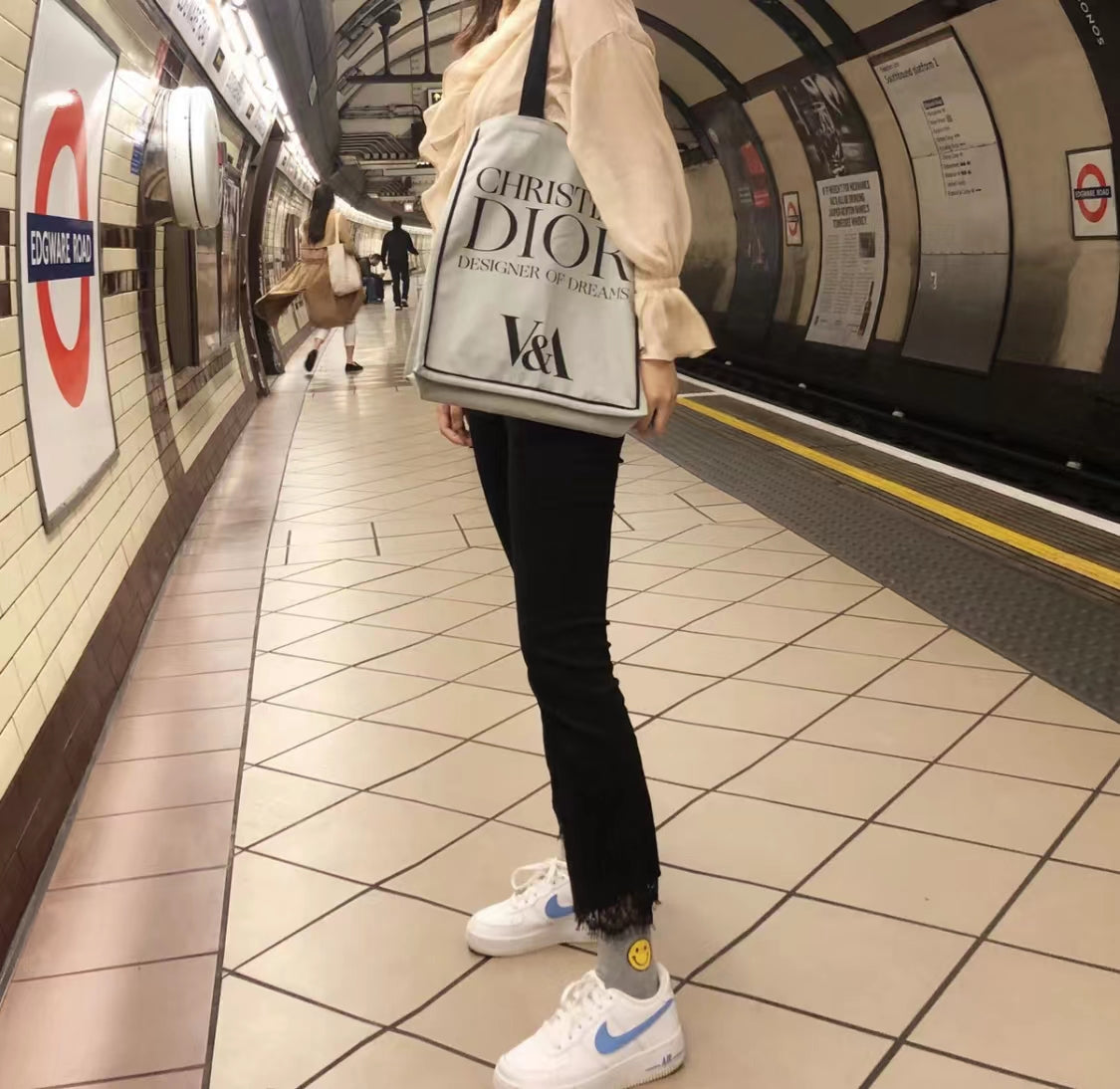 🤩diorキャンバス大容量ショルダーショッピングバッグ【50%オフ+送料無料】 - 画像 (5)