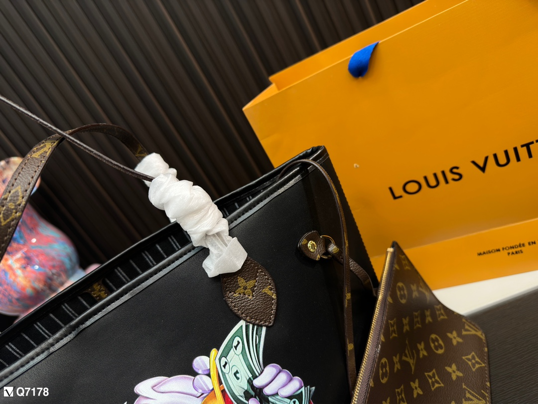 【LOUIS VUITTON】LV2023新作発表 LV新作ショッピングバッグ - 画像 (4)