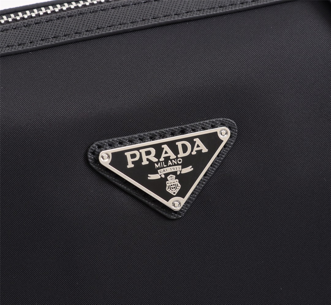 【PRADA 公式旗艦店】プラダ ショルダーバッグ 当日出荷 好評に付き再入荷!31*21*7CM - 画像 (9)