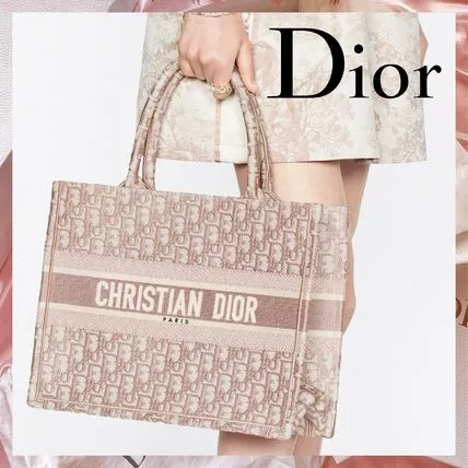 激安卸値で販売!【DIOR】【新作★即納!】 DIOR BOOK TOTE トートバッグ ピンク 関税込【バッグ】 - 画像 (2)