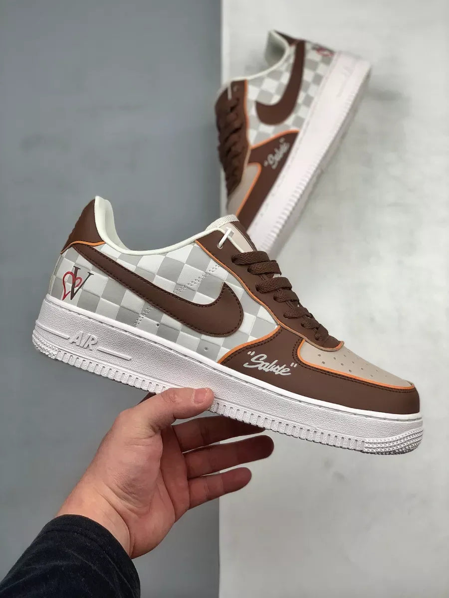 【新商品発売】【今年の新商品】NIKE LOUIS VUITTON× ナイキ エアフォース 1 "ストライブ フォー グレートネス"(DC8877-200)【代金引換】 - 画像 (5)