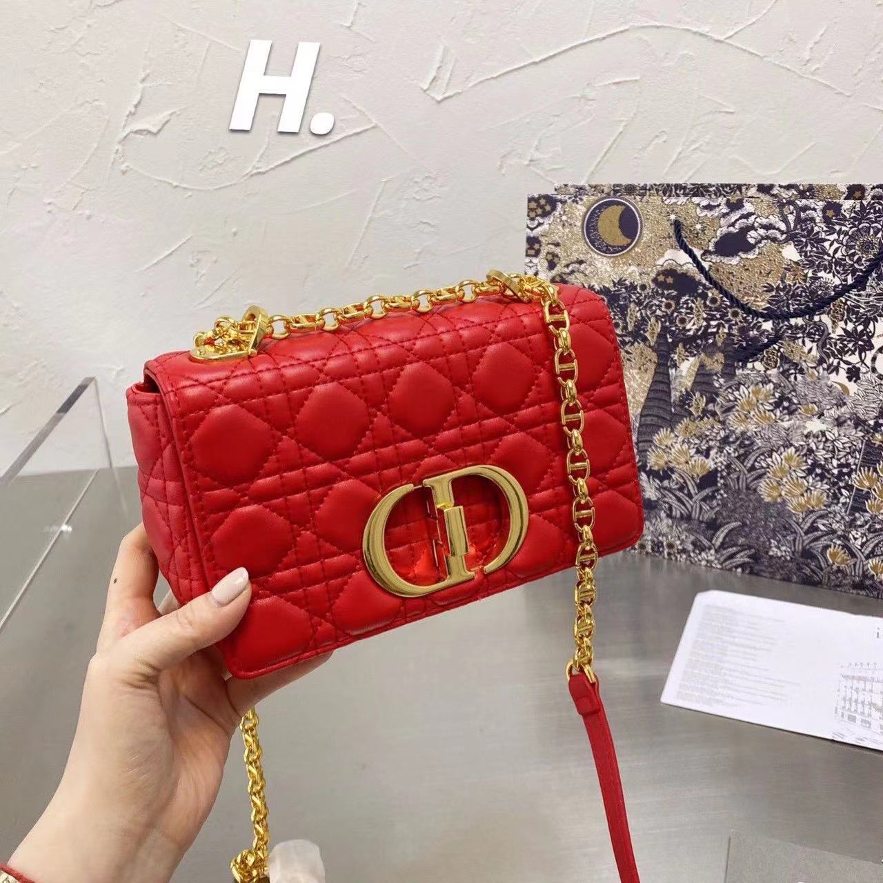 新作 DIOR CARO スモールバッグ カナージュ ソフトカーフスキン - 画像 (6)