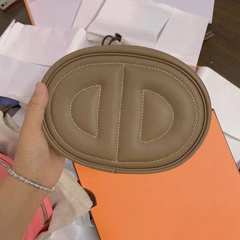 ディオールのピッグノーズウエストバッグ - 画像 (4)