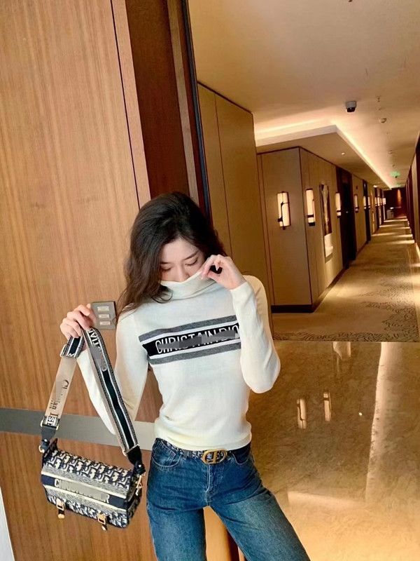 DIORスリムフィットのストレッチタートルネックニット - 画像 (2)