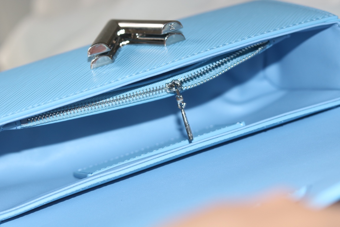 Louis Vuitton 多用途な ショルダーバッグ【ツイスト WEST】人気 M50397 M24566 M24548 M24549 - 画像 (37)