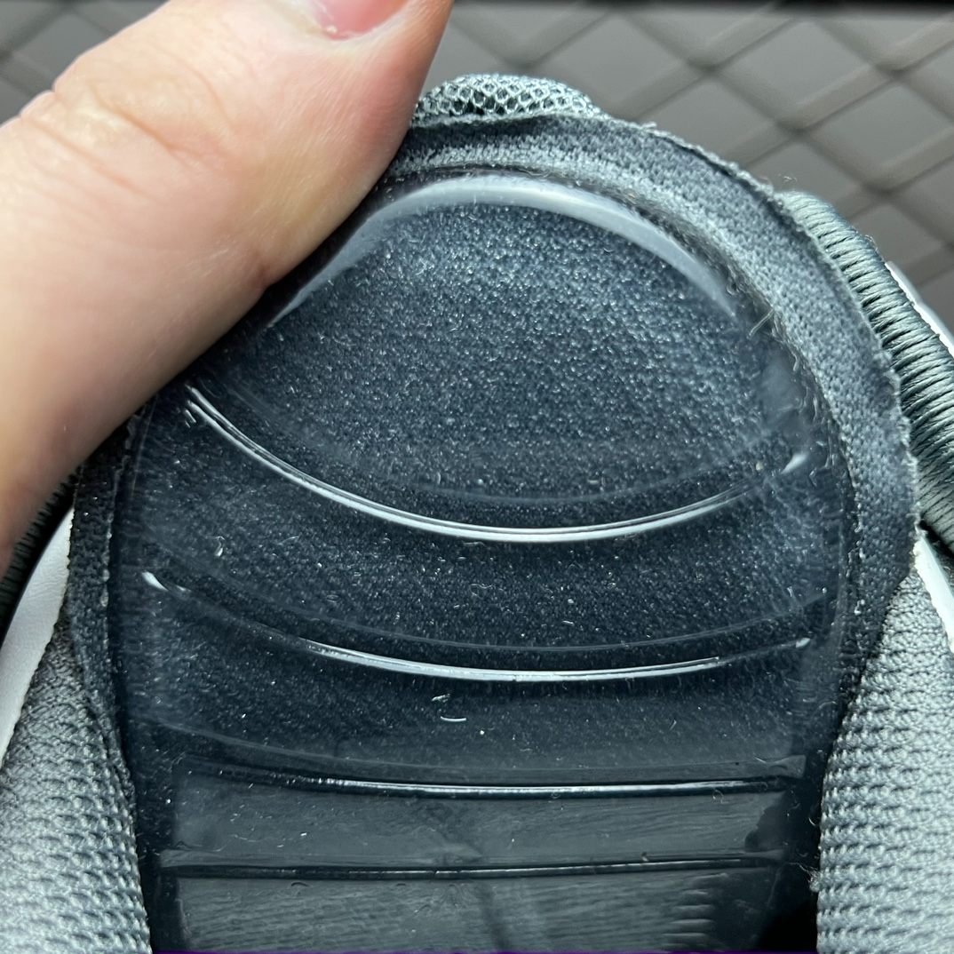 Balenciaga Track.2 Trainer Grey Black(568614W2GN31285) - 画像 (10)