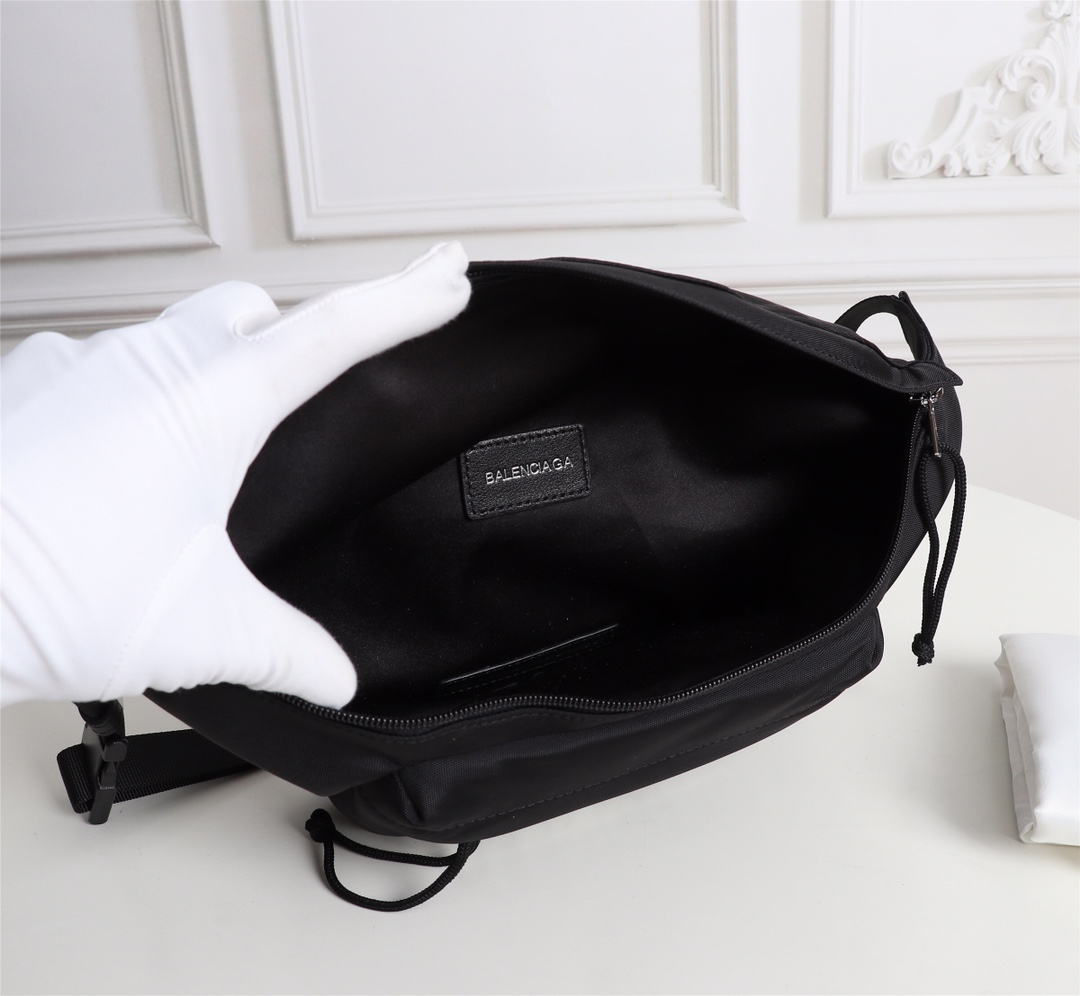 【BALENCIAGA 公式 旗艦店】バレンシアガ ウエストポーチ 当日出荷 好評に付き再入荷!35*10*16CM - 画像 (4)