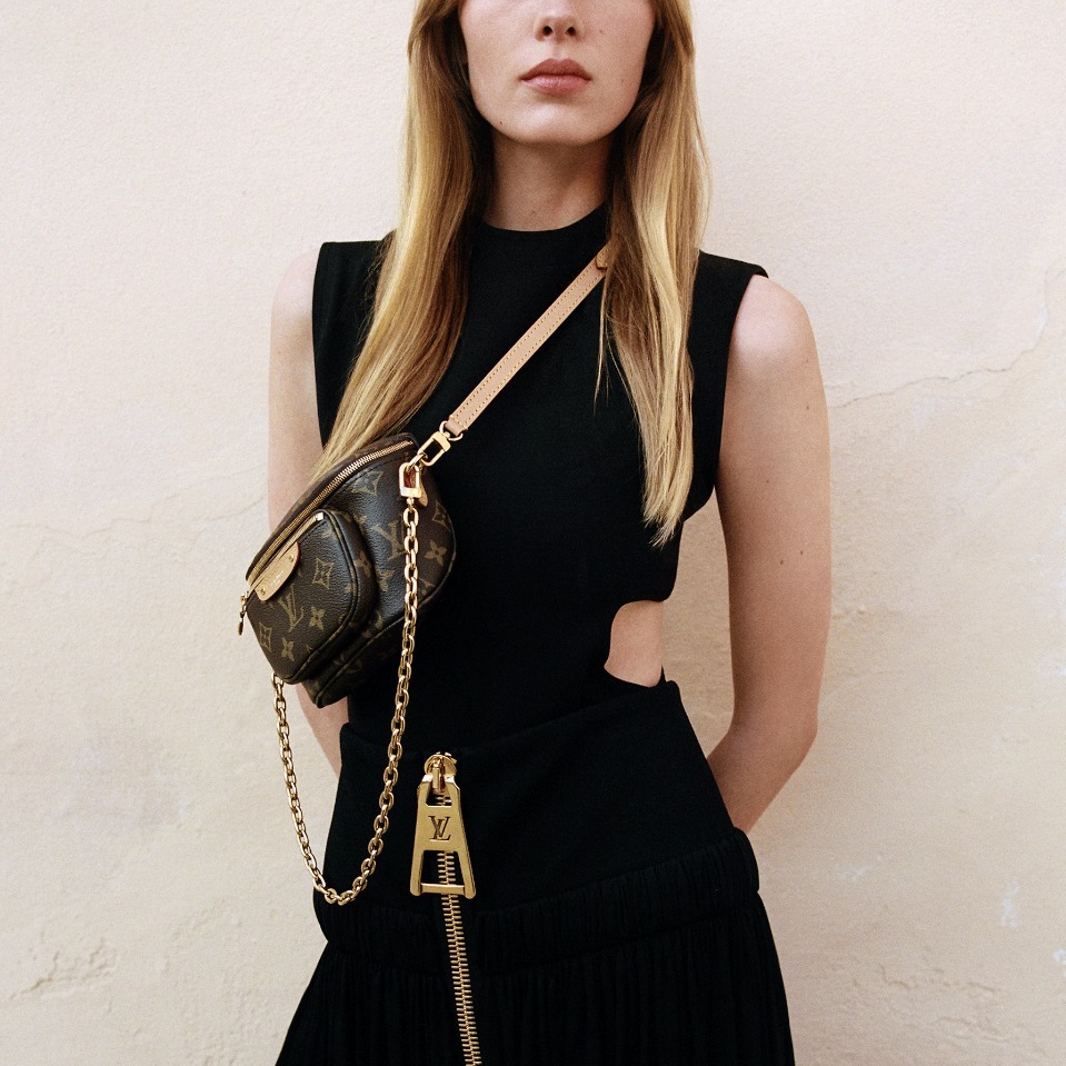 最新作♪Louis Vuitton モノグラム ミニ バムバッグ ショルダー M82335 - 画像 (7)