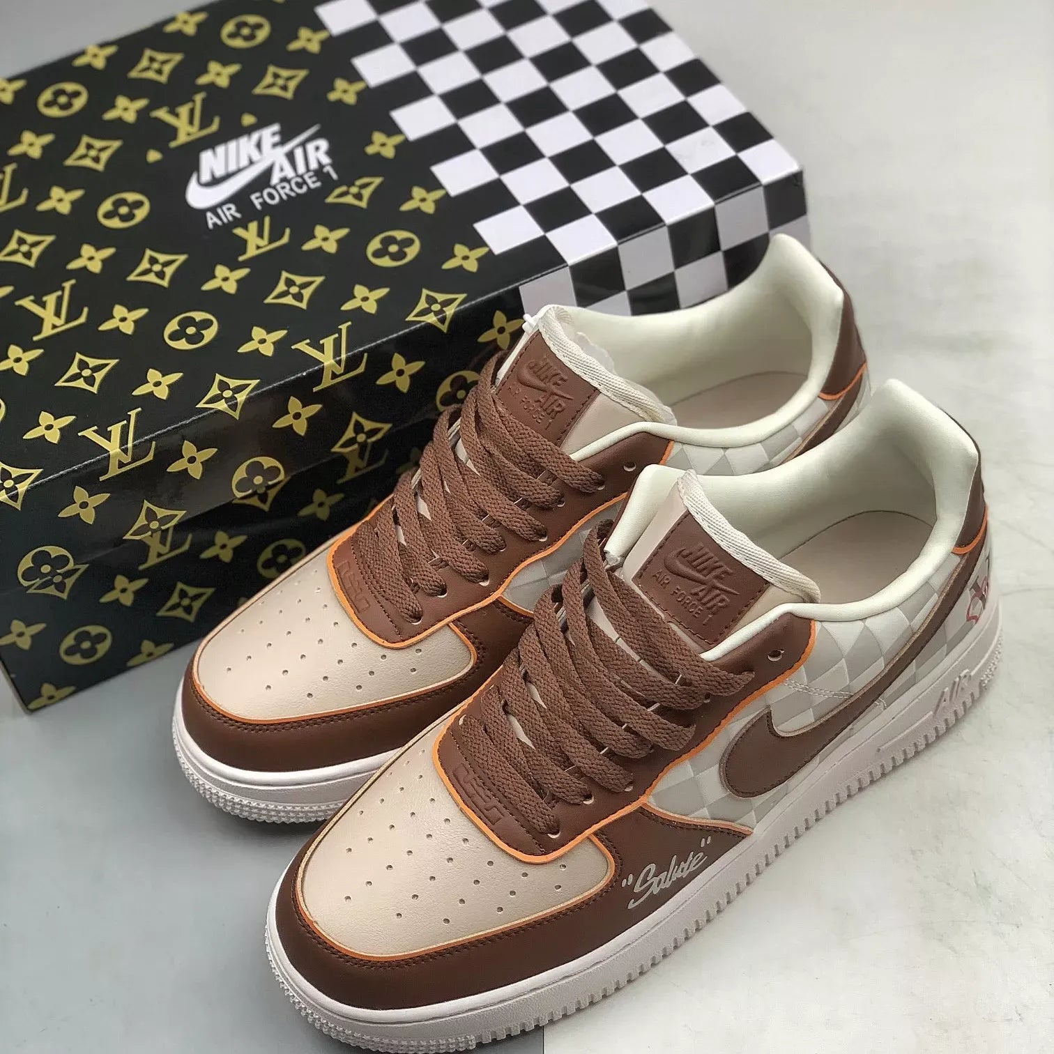 【新商品発売】【今年の新商品】NIKE LOUIS VUITTON× ナイキ エアフォース 1 "ストライブ フォー グレートネス"(DC8877-200)【代金引換】 - 画像 (6)