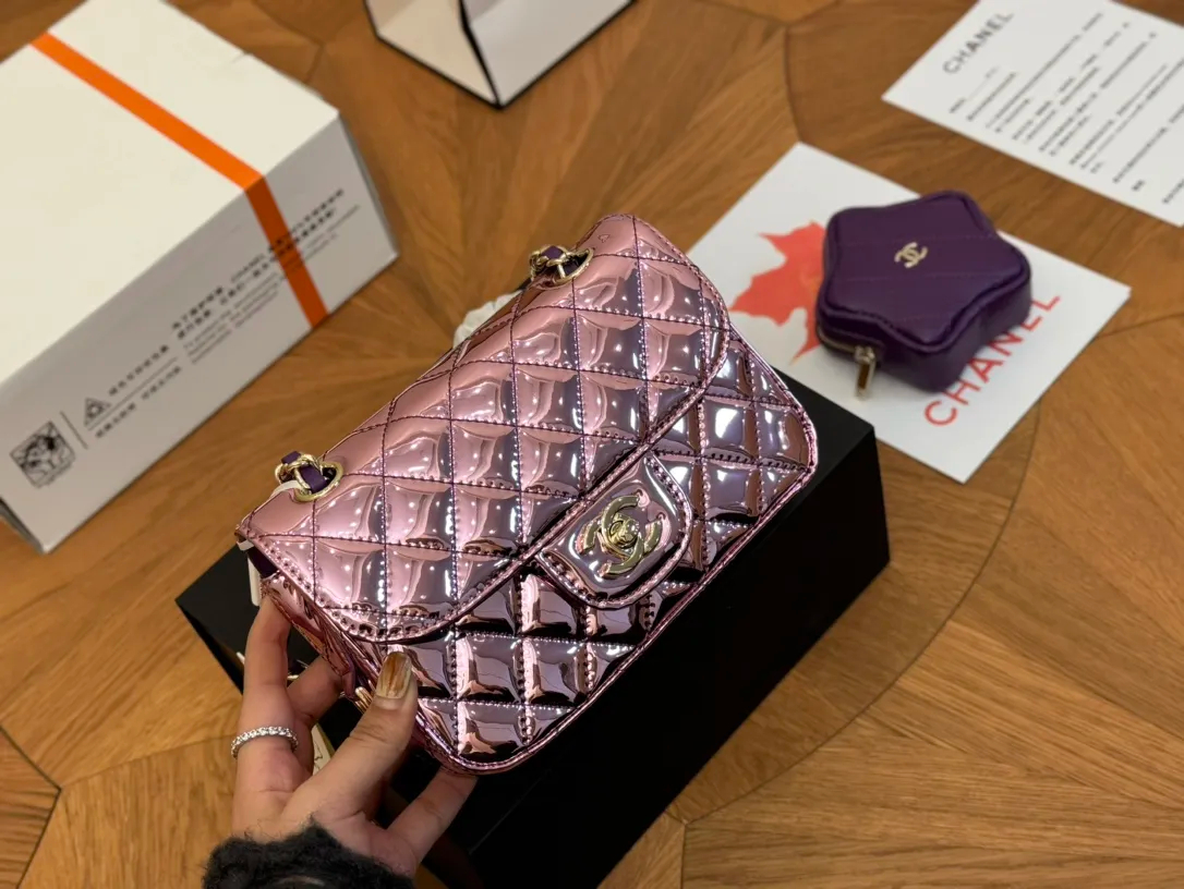 2024 CRUISE CHANEL ミニフラップバッグ&スターコインケース付 - 画像 (11)