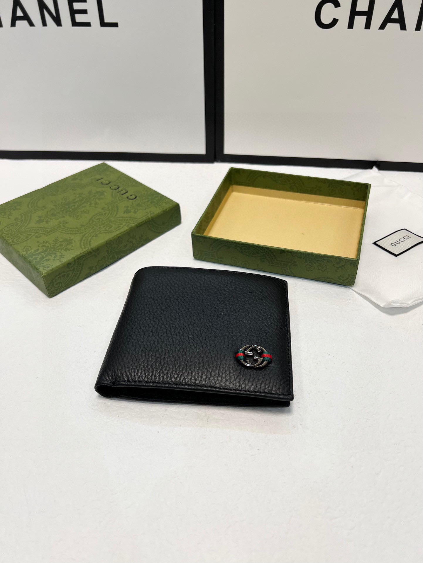 【GUCCI】グッチ 二つ折財布 308795A7MMN2061【財布】 - 画像 (2)